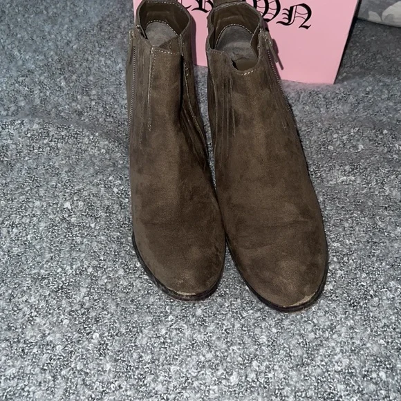 Ankle high dark brown ankle boot - Picture 2 of 5